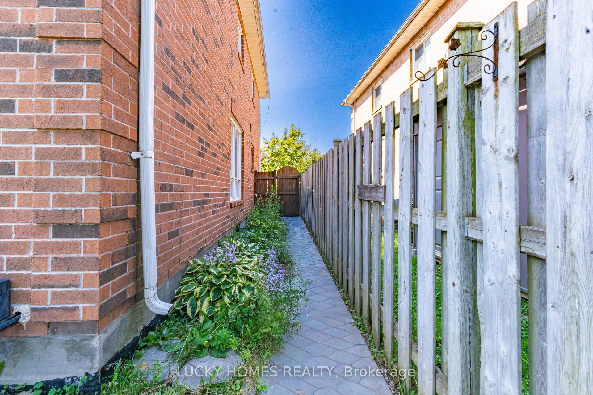 Photo 26 of 65 Lyfytt Crescent, Barrie, West Bayfield — HOMEH