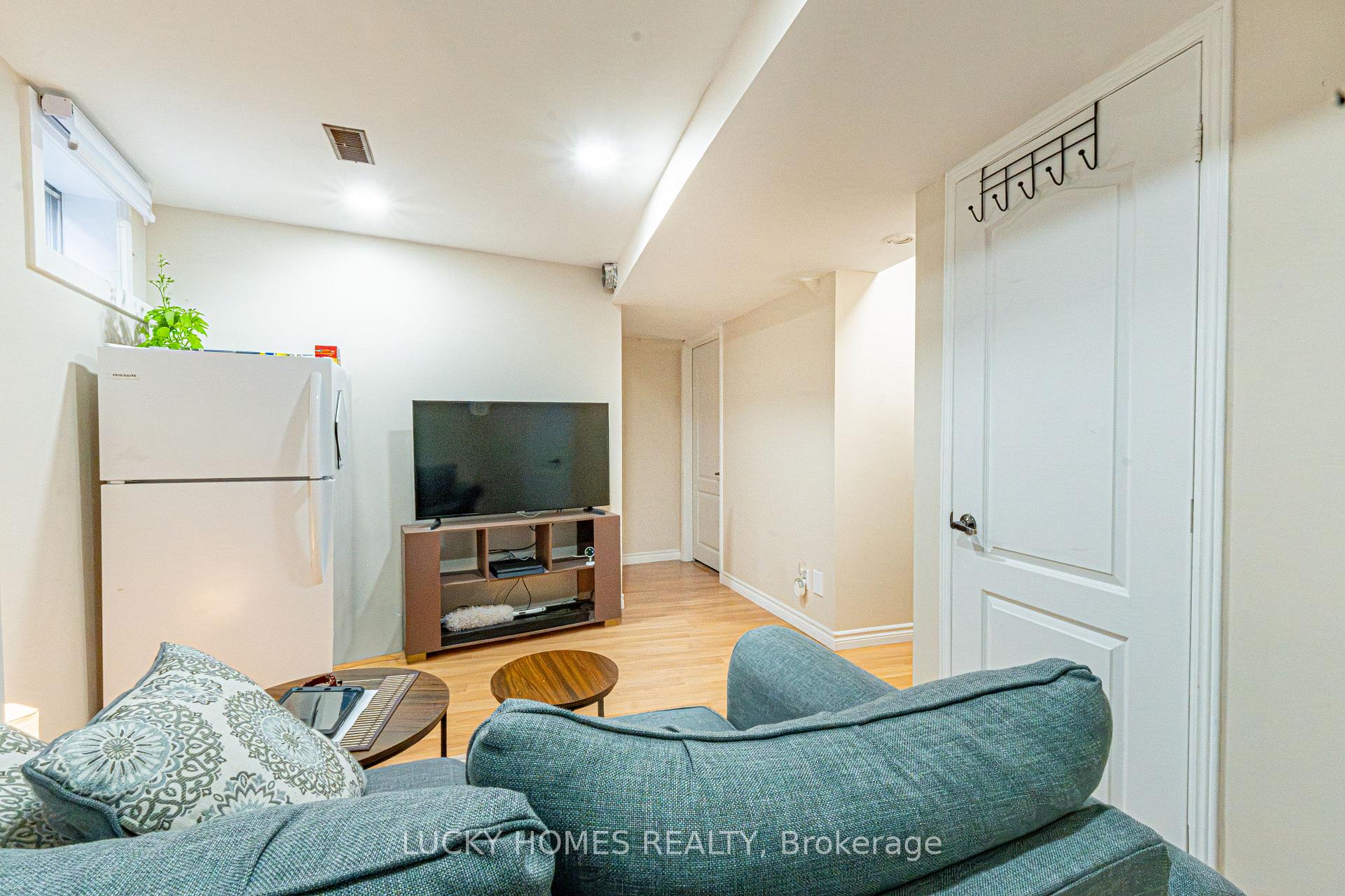Photo 29 of 65 Lyfytt Crescent, Barrie, West Bayfield — HOMEH