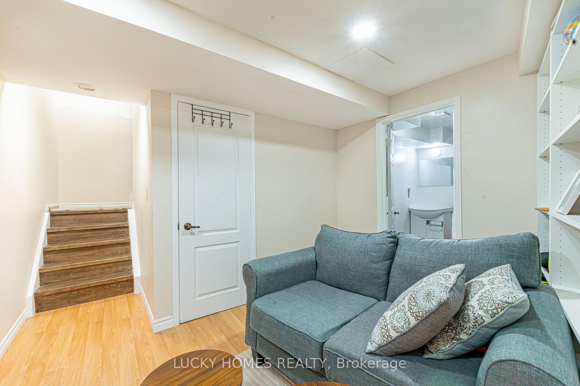Photo 31 of 65 Lyfytt Crescent, Barrie, West Bayfield — HOMEH