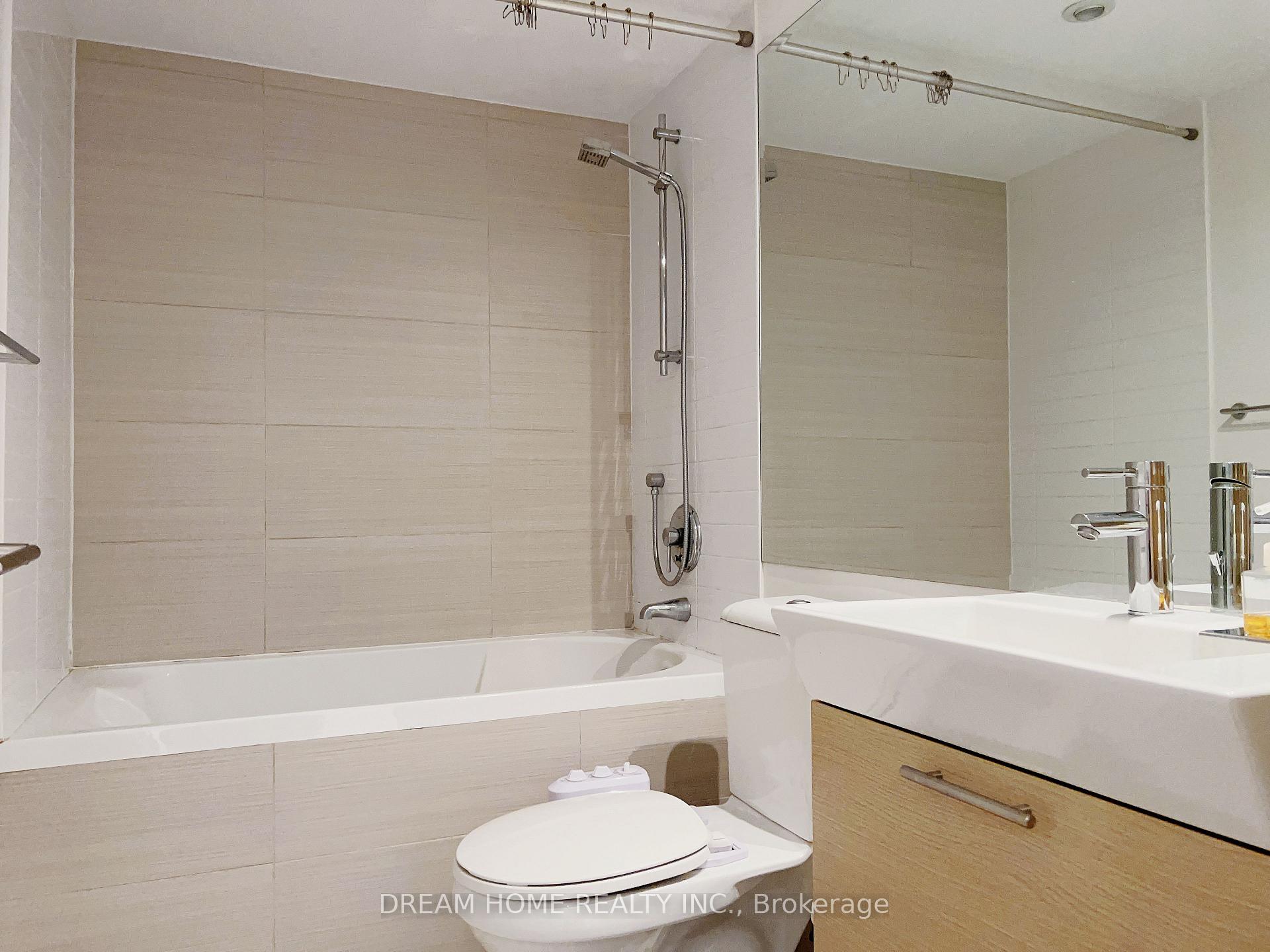 Photo 7 of Unit 1806, 386 Yonge Street, Toronto, Bay Street Corridor — HOMEH