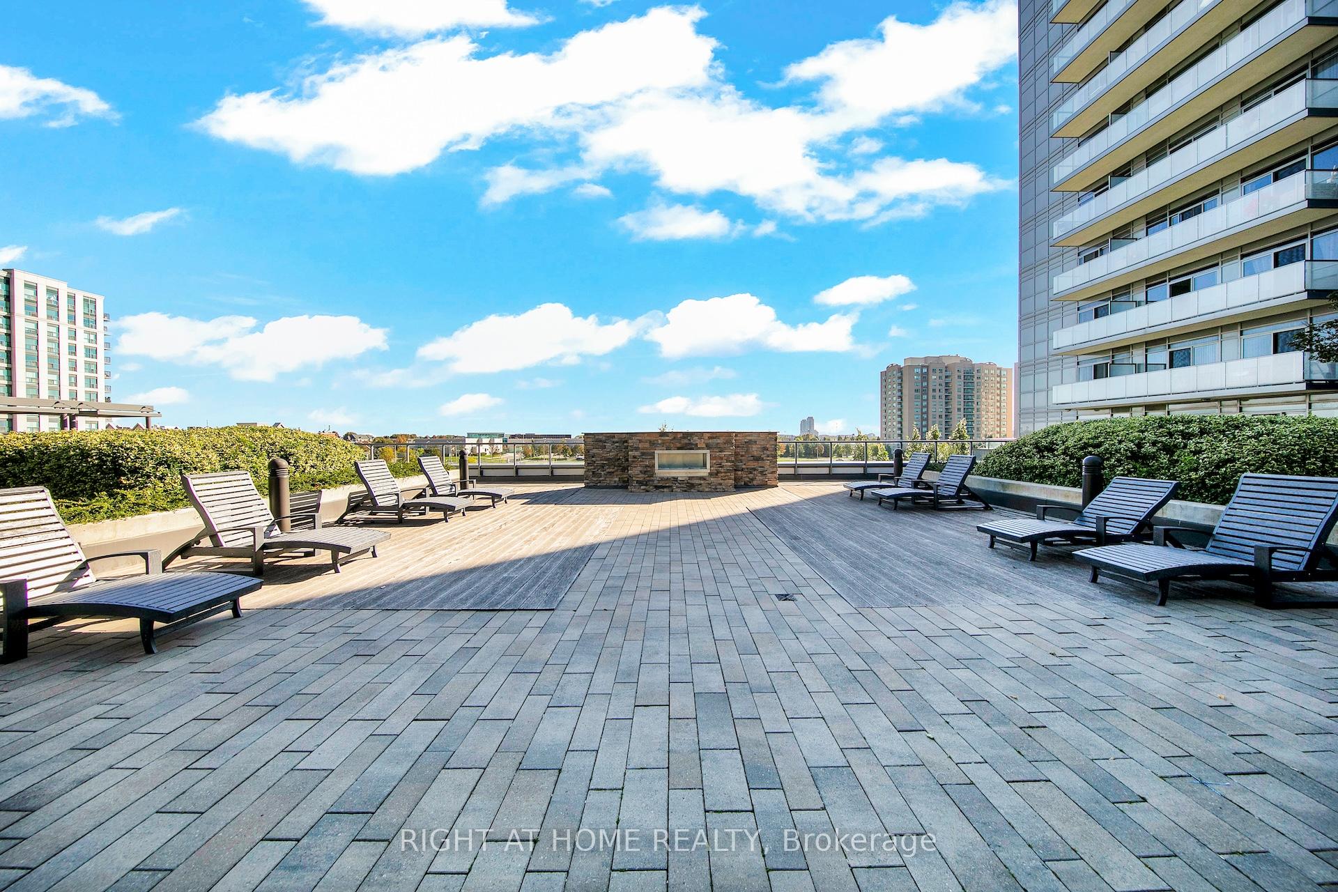 Photo 26 of Unit 903, 65 Oneida Crescent, Richmond Hill, Langstaff — HOMEH