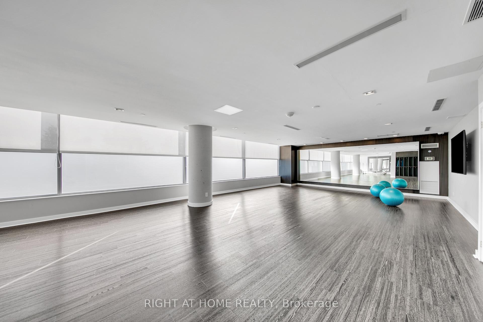 Photo 41 of Unit 903, 65 Oneida Crescent, Richmond Hill, Langstaff — HOMEH