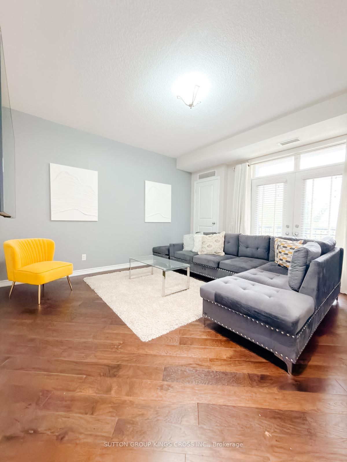 Photo 6 of Unit 320, 5327 Upper Middle Road, Burlington, Orchard — HOMEH