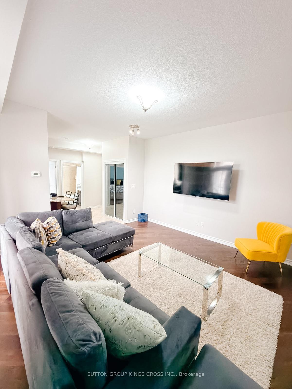 Photo 7 of Unit 320, 5327 Upper Middle Road, Burlington, Orchard — HOMEH