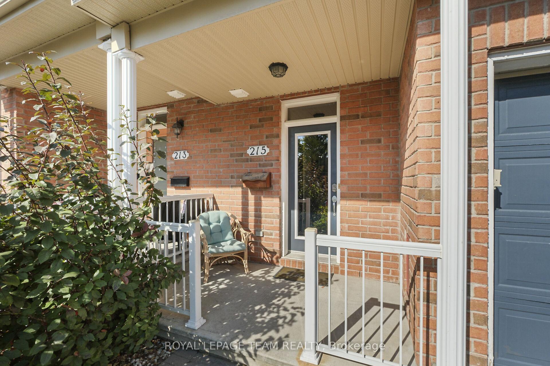Photo 2 of 215 Parkrose Private, Ottawa, Chatelaine Village — HOMEH