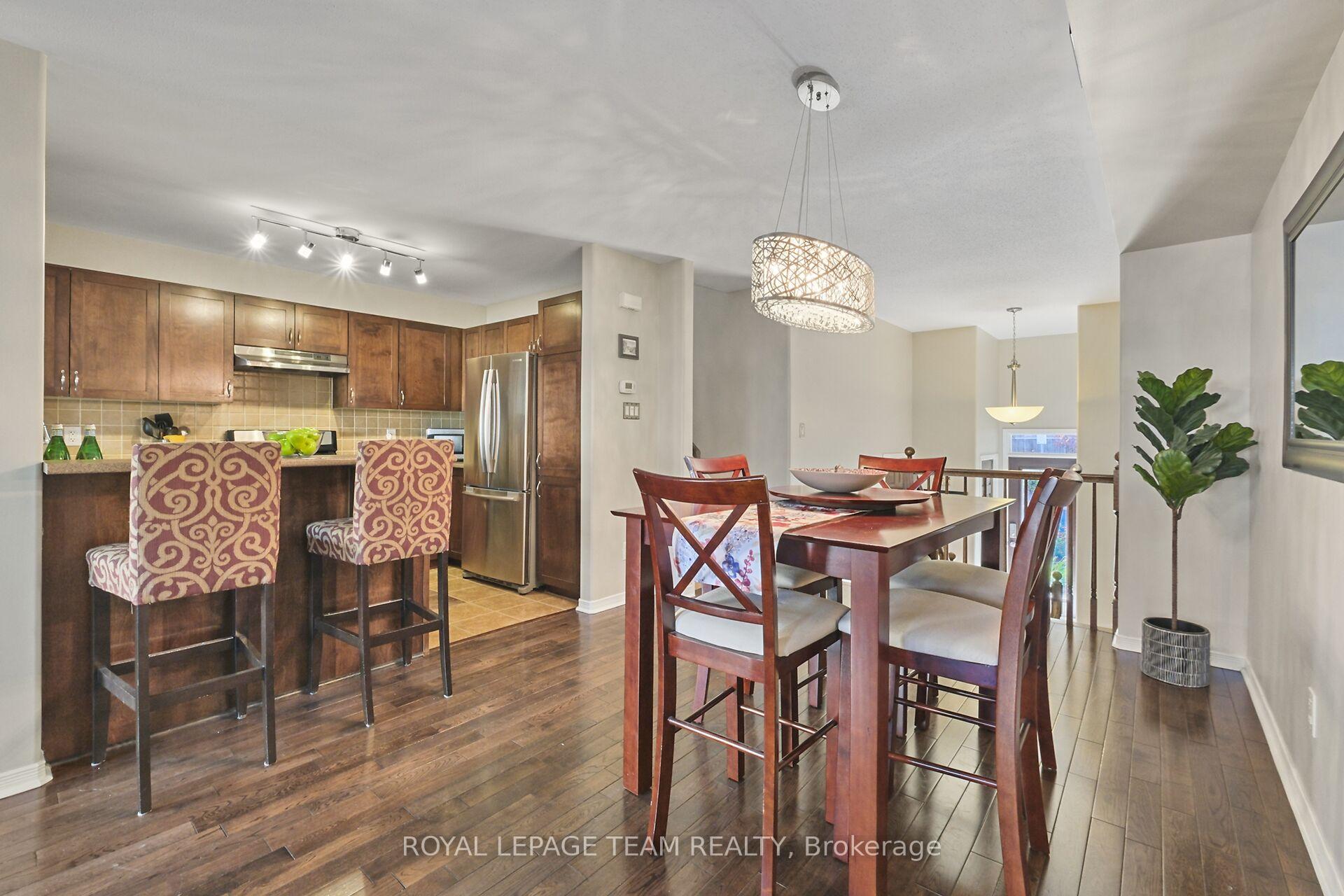 Photo 9 of 215 Parkrose Private, Ottawa, Chatelaine Village — HOMEH