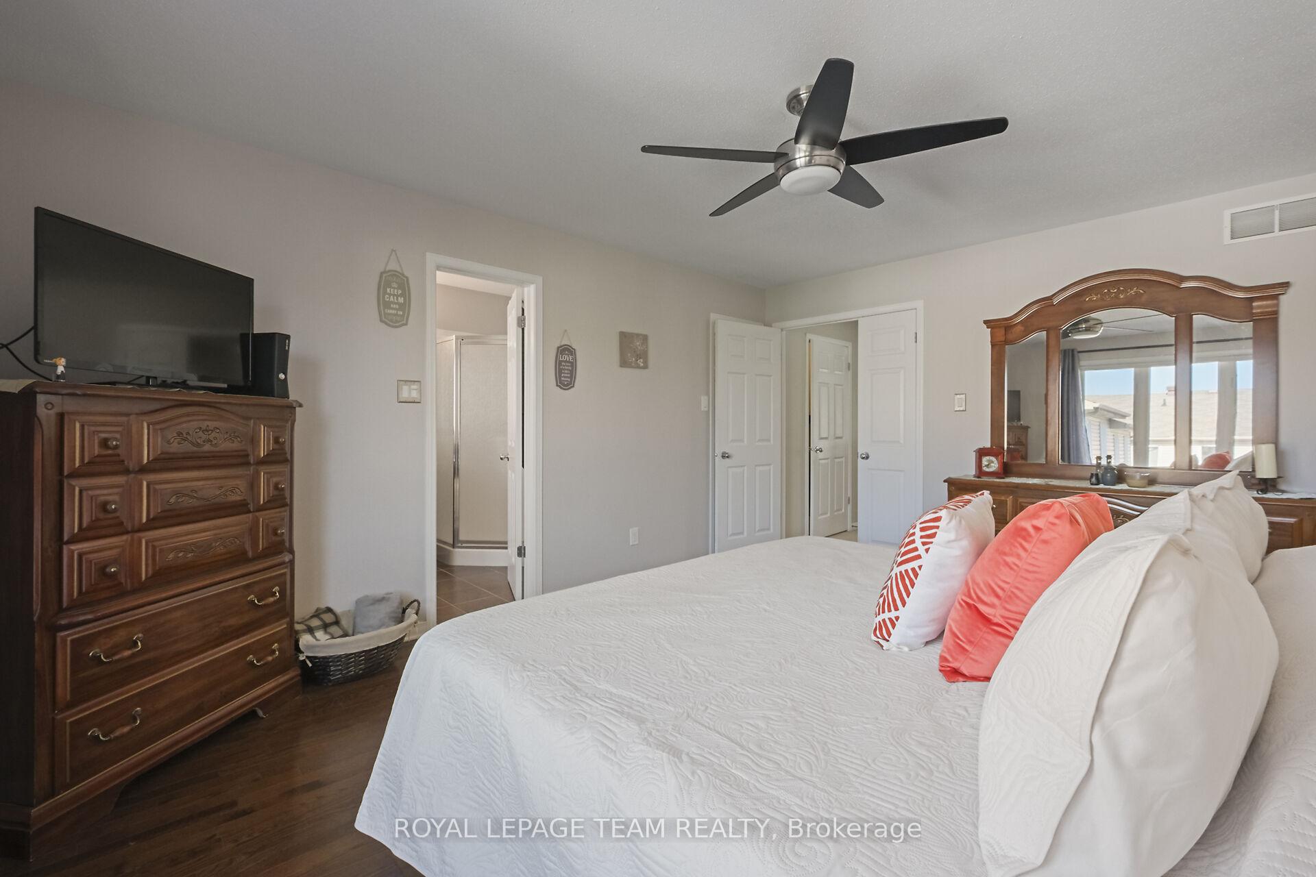 Photo 20 of 215 Parkrose Private, Ottawa, Chatelaine Village — HOMEH