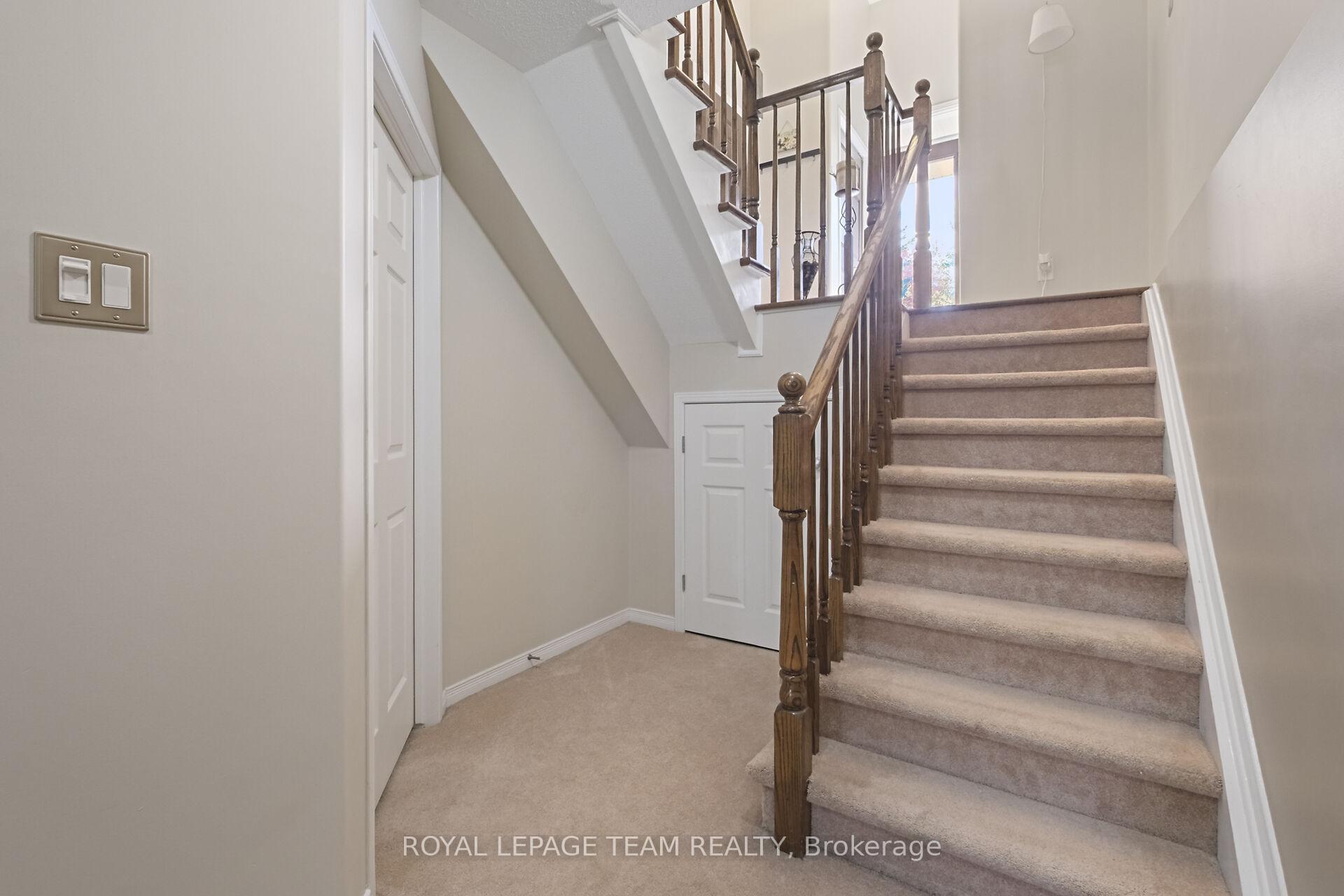 Photo 29 of 215 Parkrose Private, Ottawa, Chatelaine Village — HOMEH