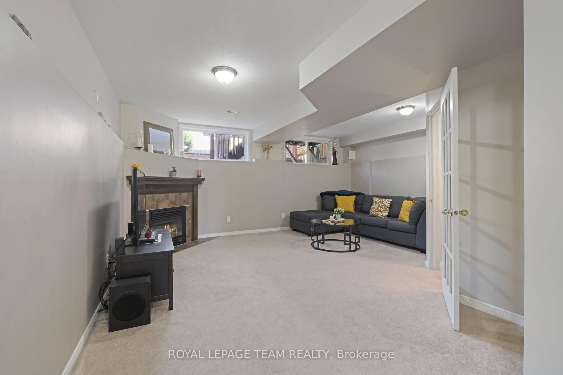 Photo 30 of 215 Parkrose Private, Ottawa, Chatelaine Village — HOMEH