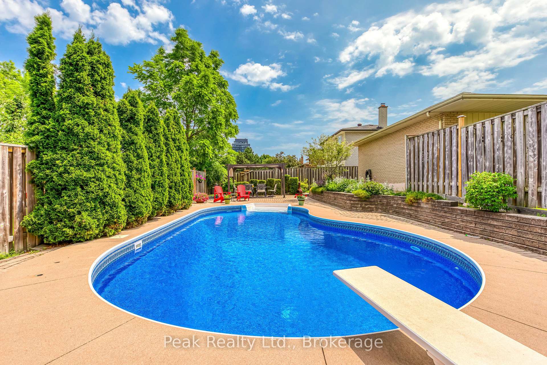 Photo 1 of 2235 Waycross Crescent, Mississauga, Sheridan — HOMEH
