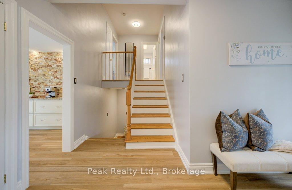 Photo 9 of 2235 Waycross Crescent, Mississauga, Sheridan — HOMEH