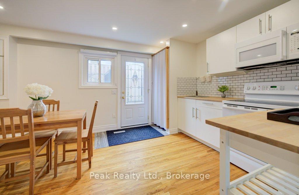 Photo 32 of 2235 Waycross Crescent, Mississauga, Sheridan — HOMEH