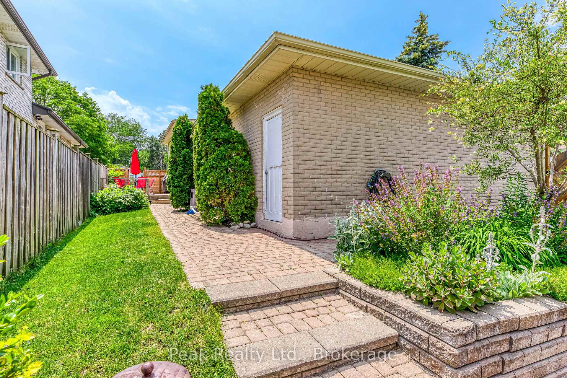 Photo 44 of 2235 Waycross Crescent, Mississauga, Sheridan — HOMEH
