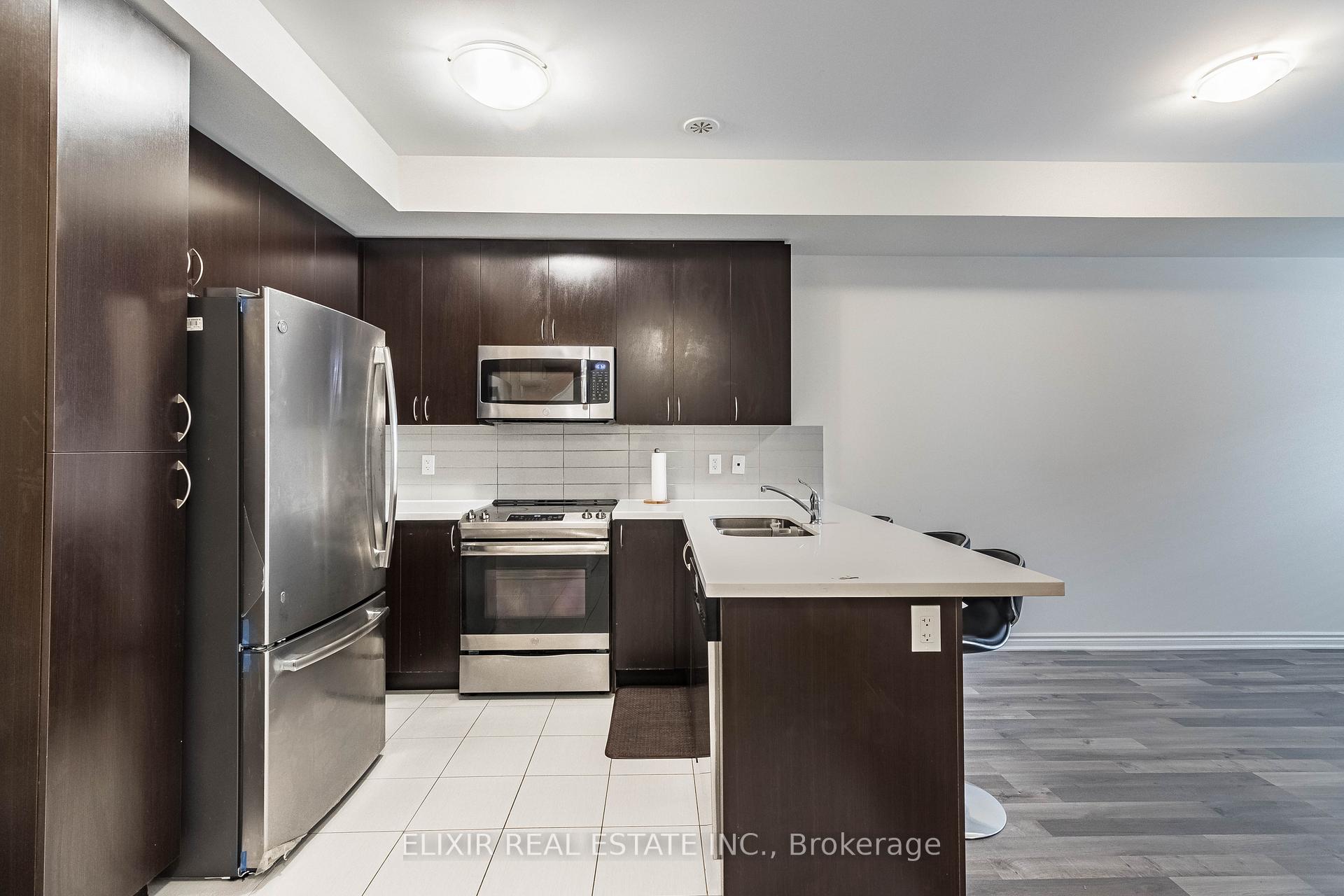 Photo 6 of Unit 13, 2285 Mcnab Lane, Mississauga, Clarkson — HOMEH