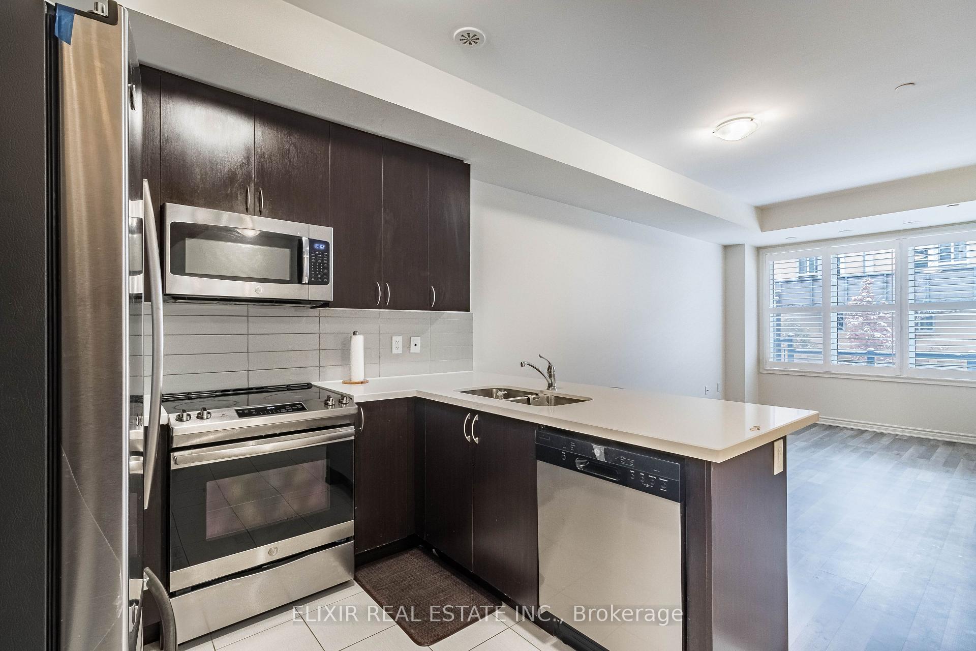 Photo 7 of Unit 13, 2285 Mcnab Lane, Mississauga, Clarkson — HOMEH
