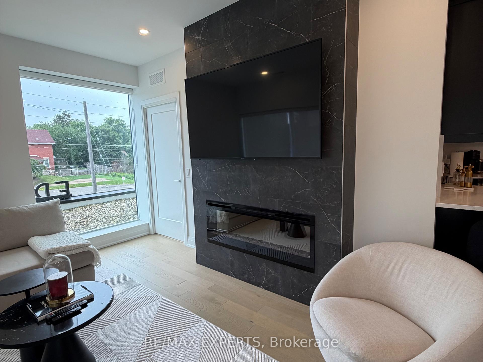 Photo 11 of 71 Wyndham Street S, Guelph, St. Patrick's Ward — HOMEH