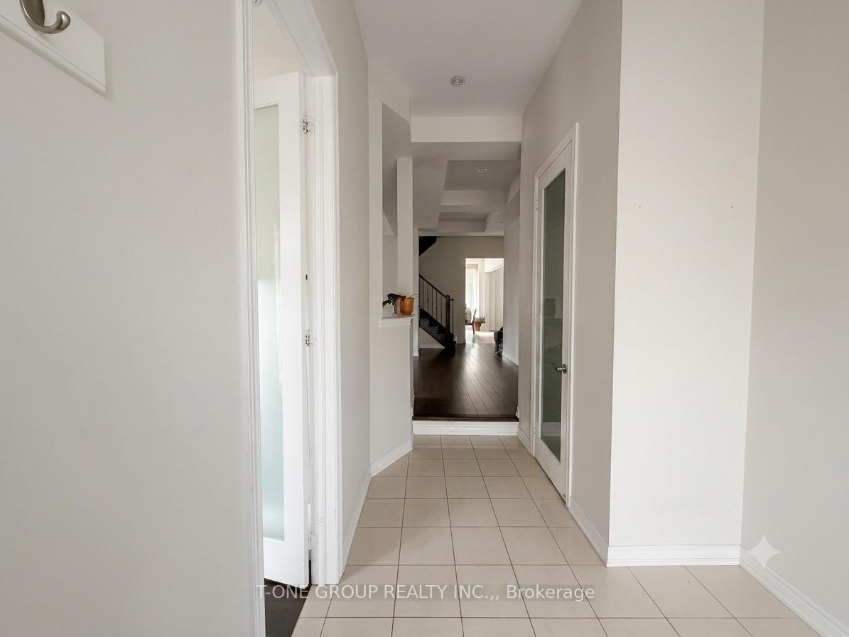 Photo 2 of 82 Fred Mclaren Boulevard, Markham, Wismer — HOMEH