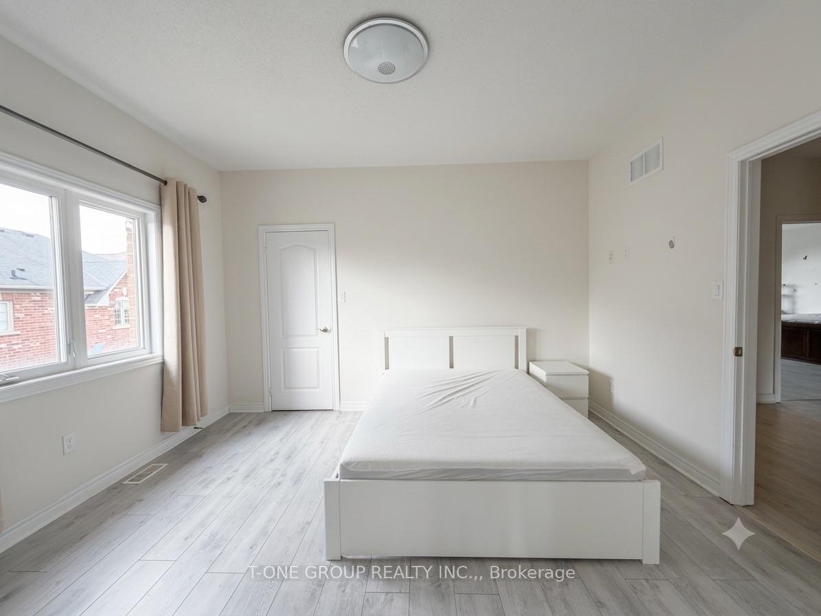 Photo 27 of 82 Fred Mclaren Boulevard, Markham, Wismer — HOMEH