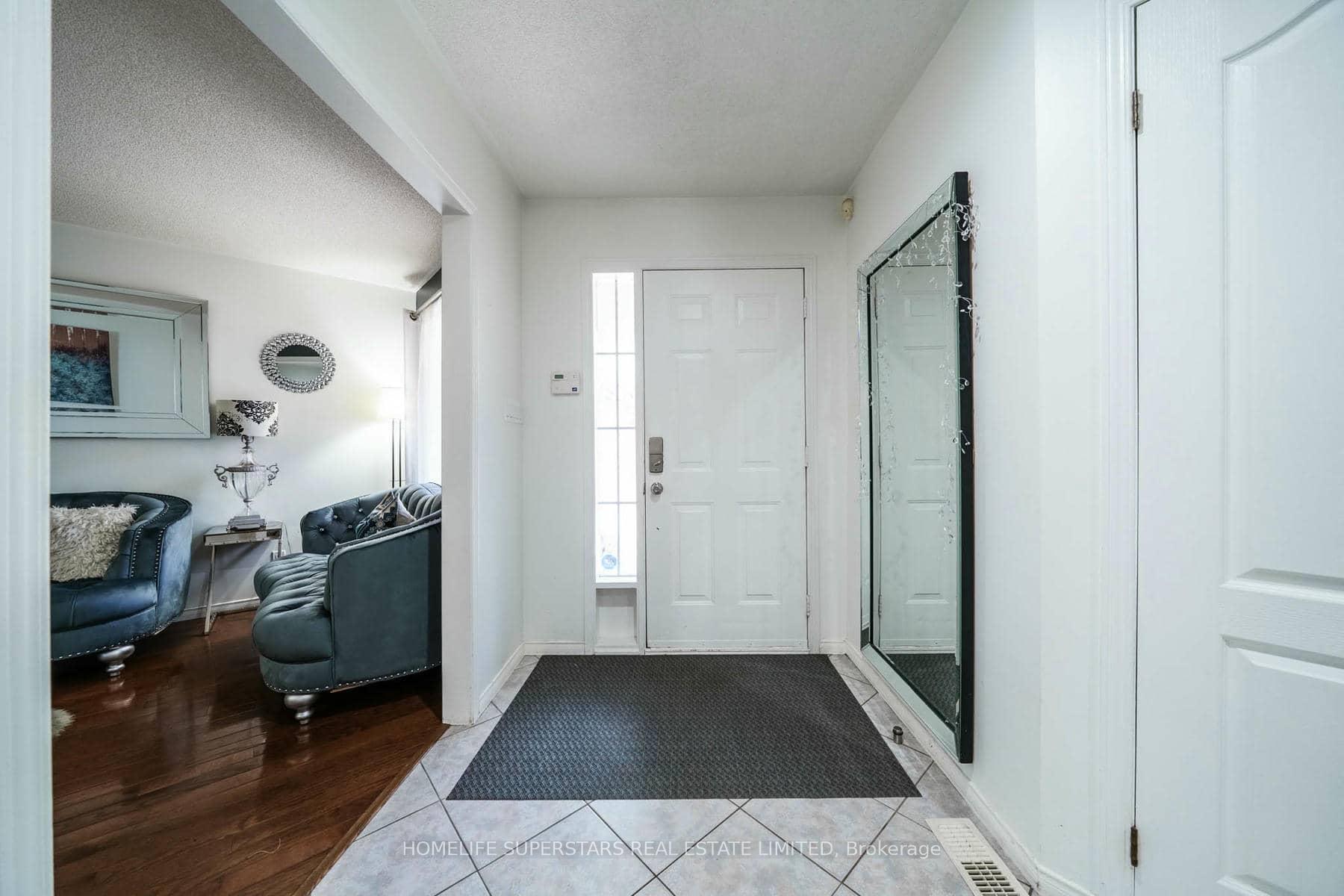 Photo 6 of 61 Lawnhurst Drive, Hamilton, Lawfield — HOMEH