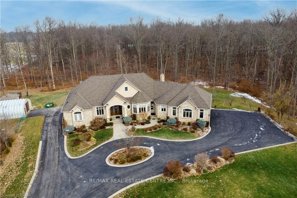 Photo of 340 Golf Club Road