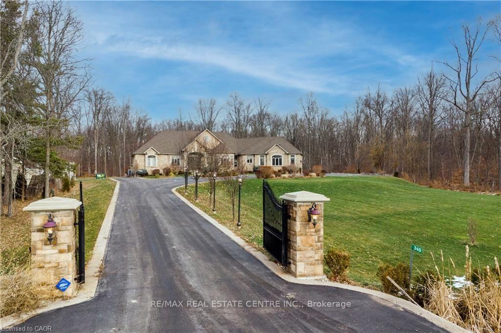Photo 3 of 340 Golf Club Road, Hamilton, Rural Glanbrook — HOMEH
