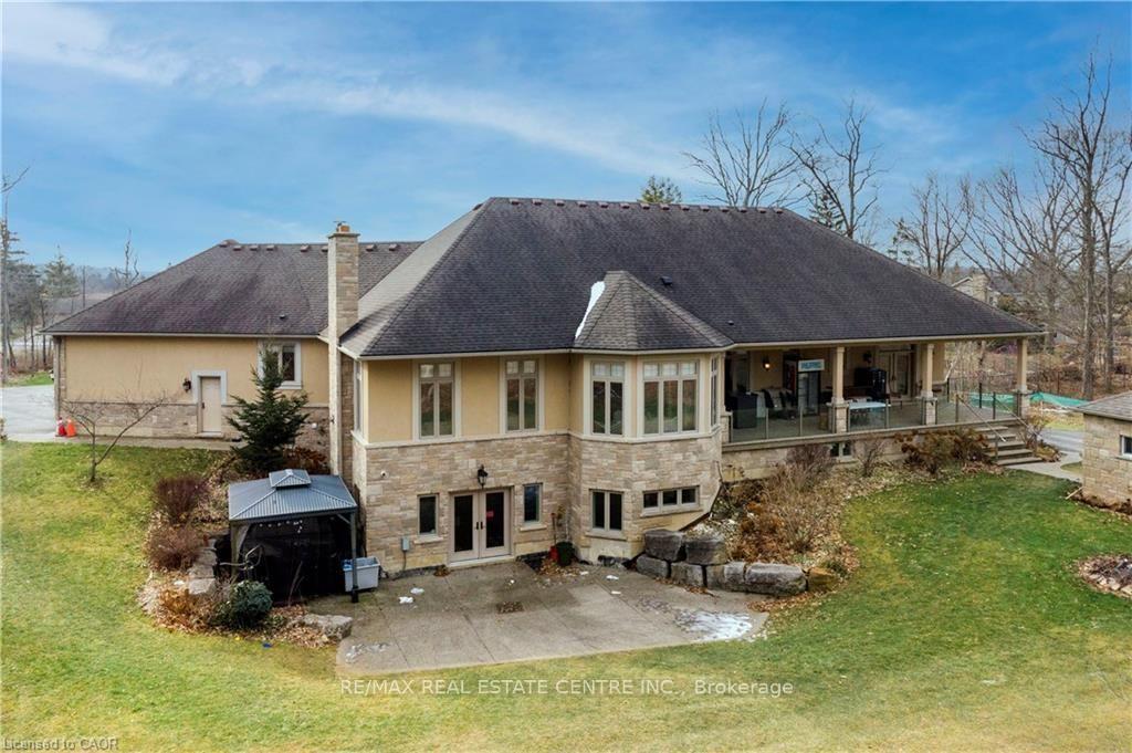 Photo 5 of 340 Golf Club Road, Hamilton, Rural Glanbrook — HOMEH