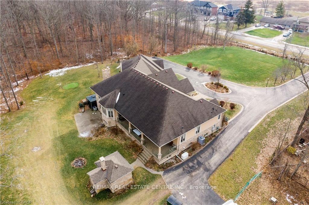 Photo 7 of 340 Golf Club Road, Hamilton, Rural Glanbrook — HOMEH