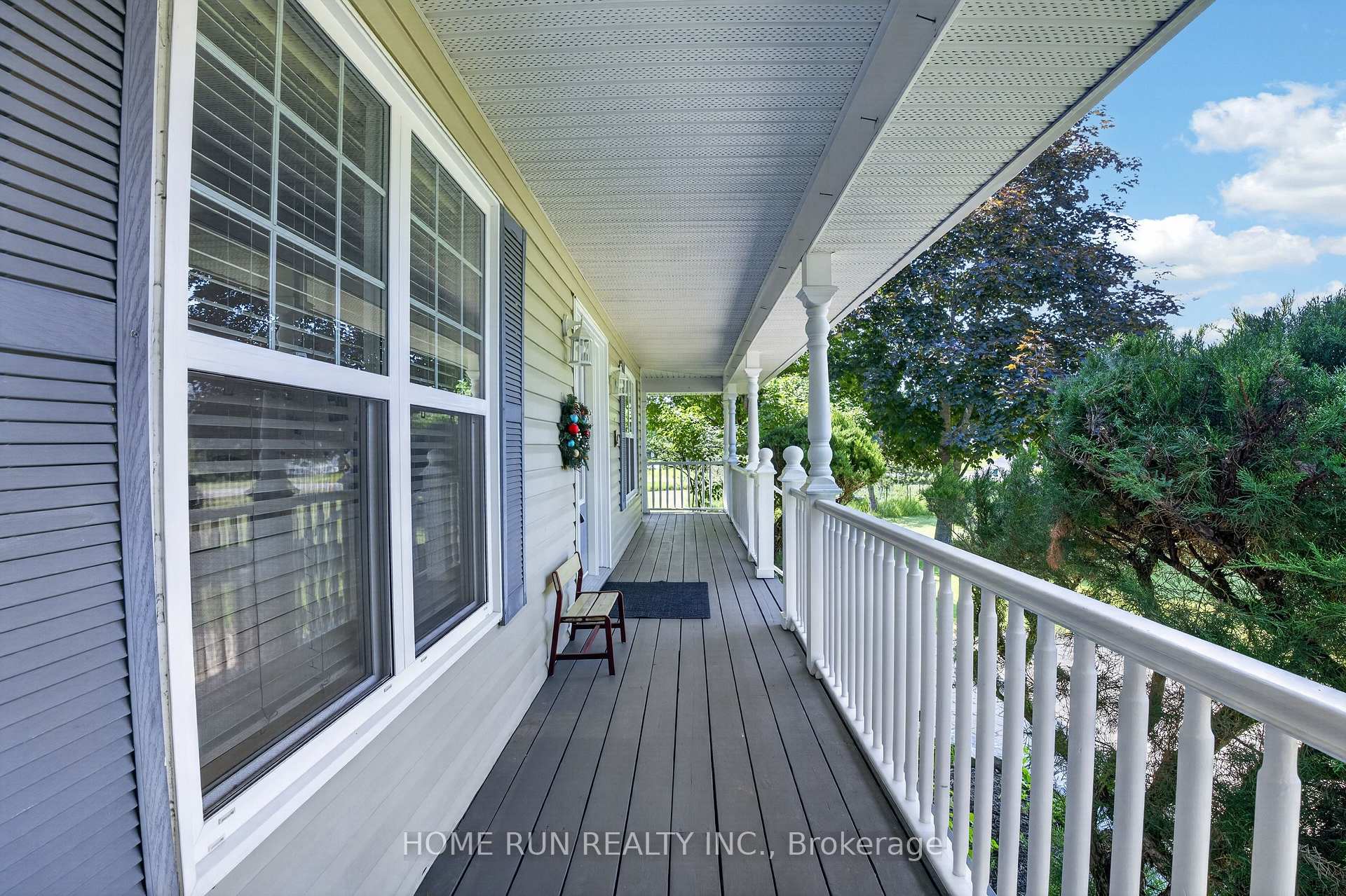 Photo 4 of 112 Kerscott Heights Way, Ottawa, Dunrobin Shores — HOMEH