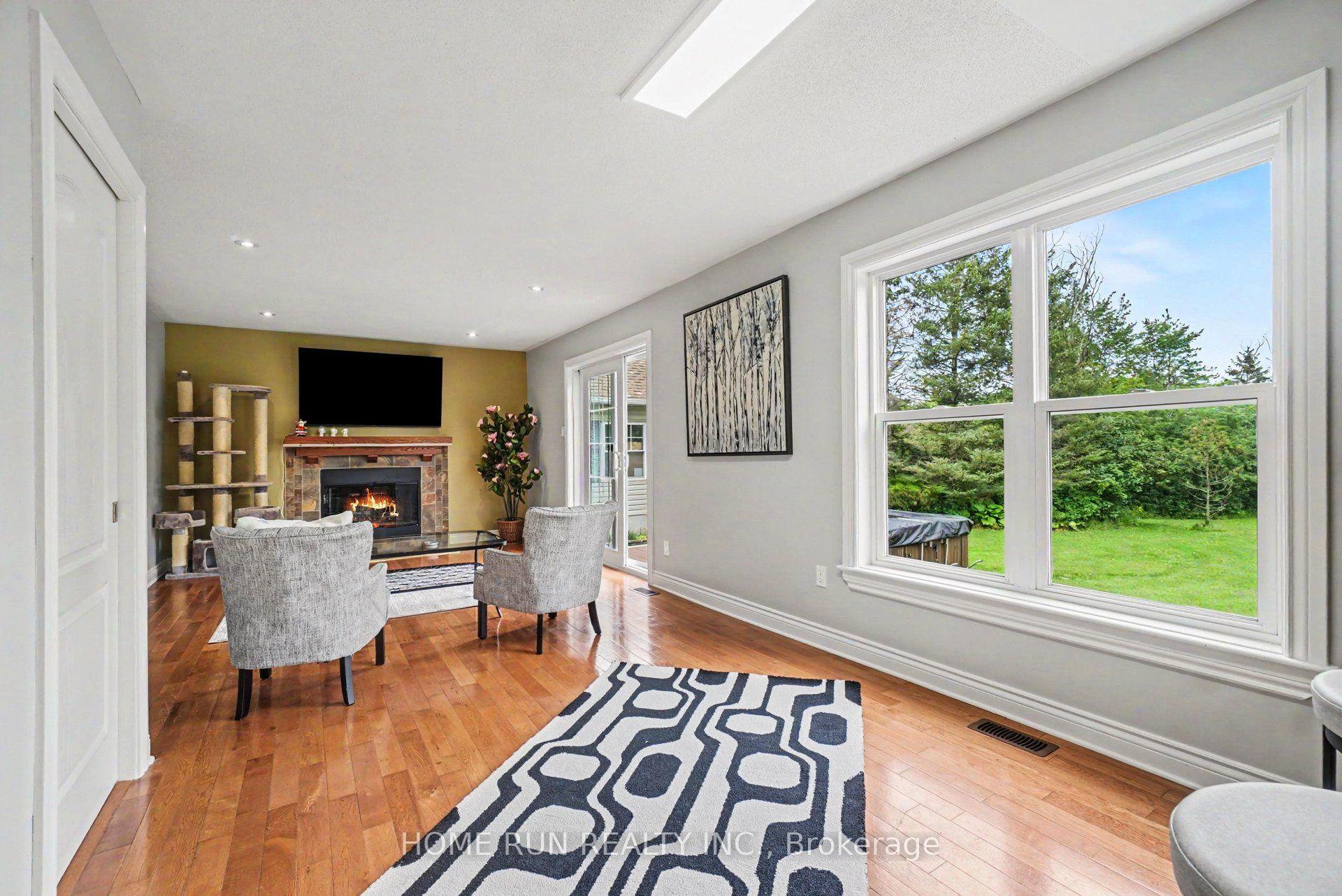 Photo 10 of 112 Kerscott Heights Way, Ottawa, Dunrobin Shores — HOMEH