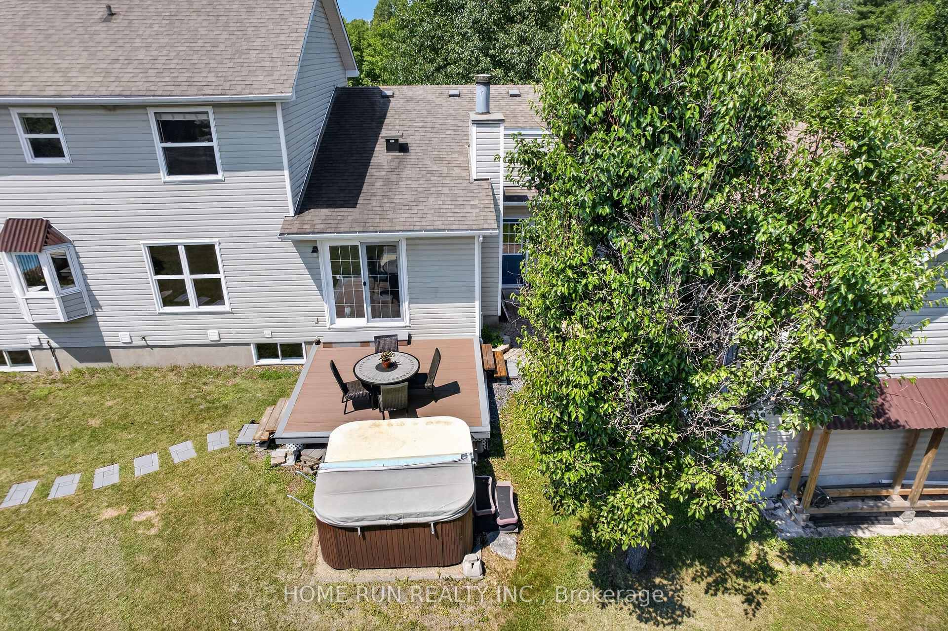 Photo 38 of 112 Kerscott Heights Way, Ottawa, Dunrobin Shores — HOMEH