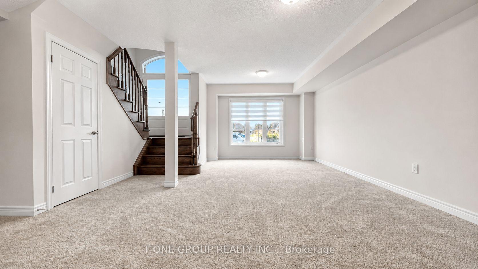 Photo 6 of 58 Campobello Street, Vaughan, Patterson — HOMEH