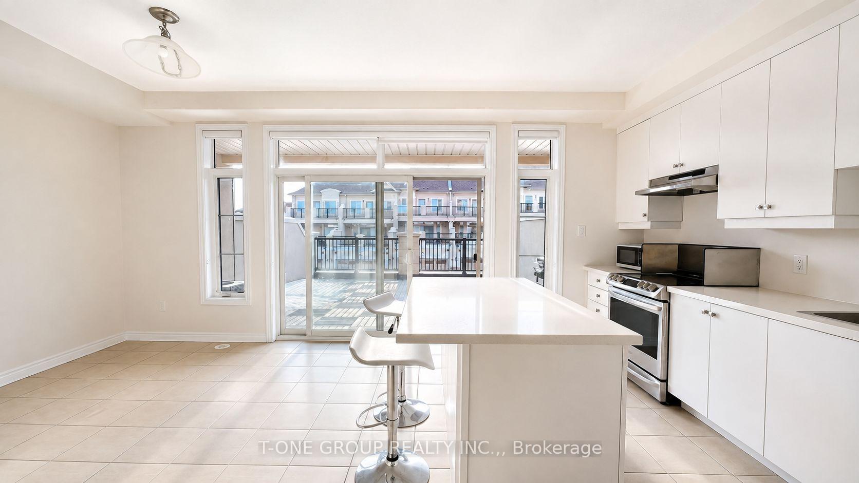 Photo 7 of 58 Campobello Street, Vaughan, Patterson — HOMEH