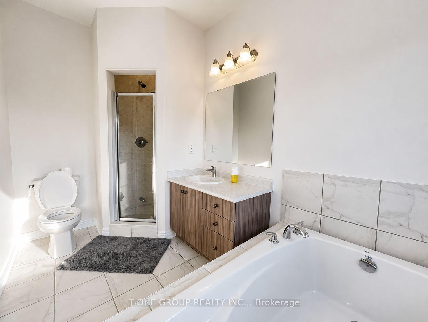 Photo 12 of 58 Campobello Street, Vaughan, Patterson — HOMEH