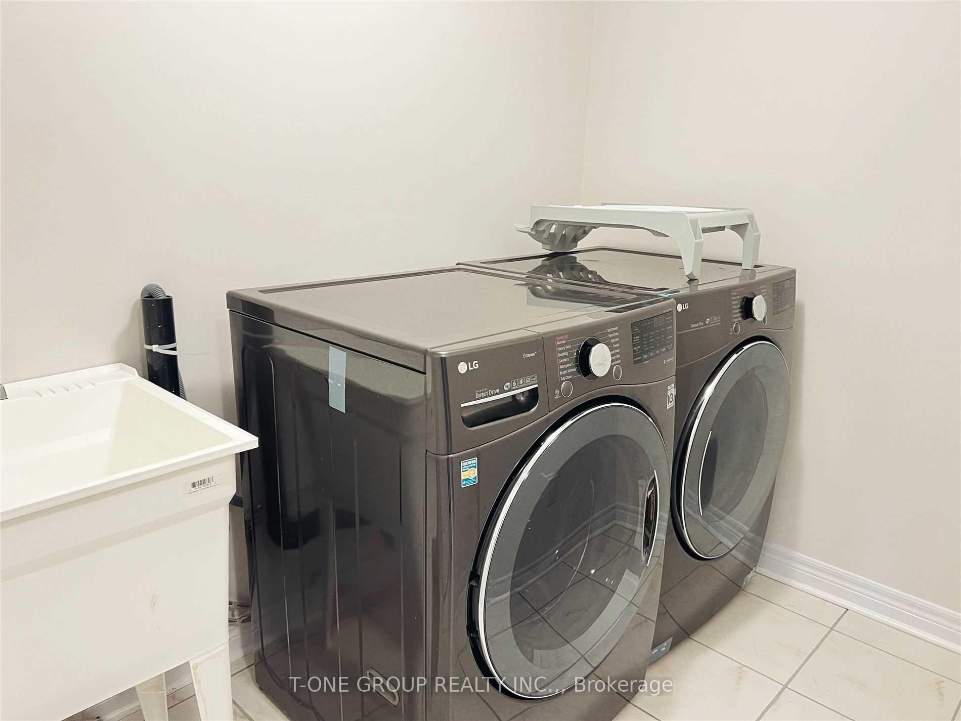 Photo 17 of 58 Campobello Street, Vaughan, Patterson — HOMEH