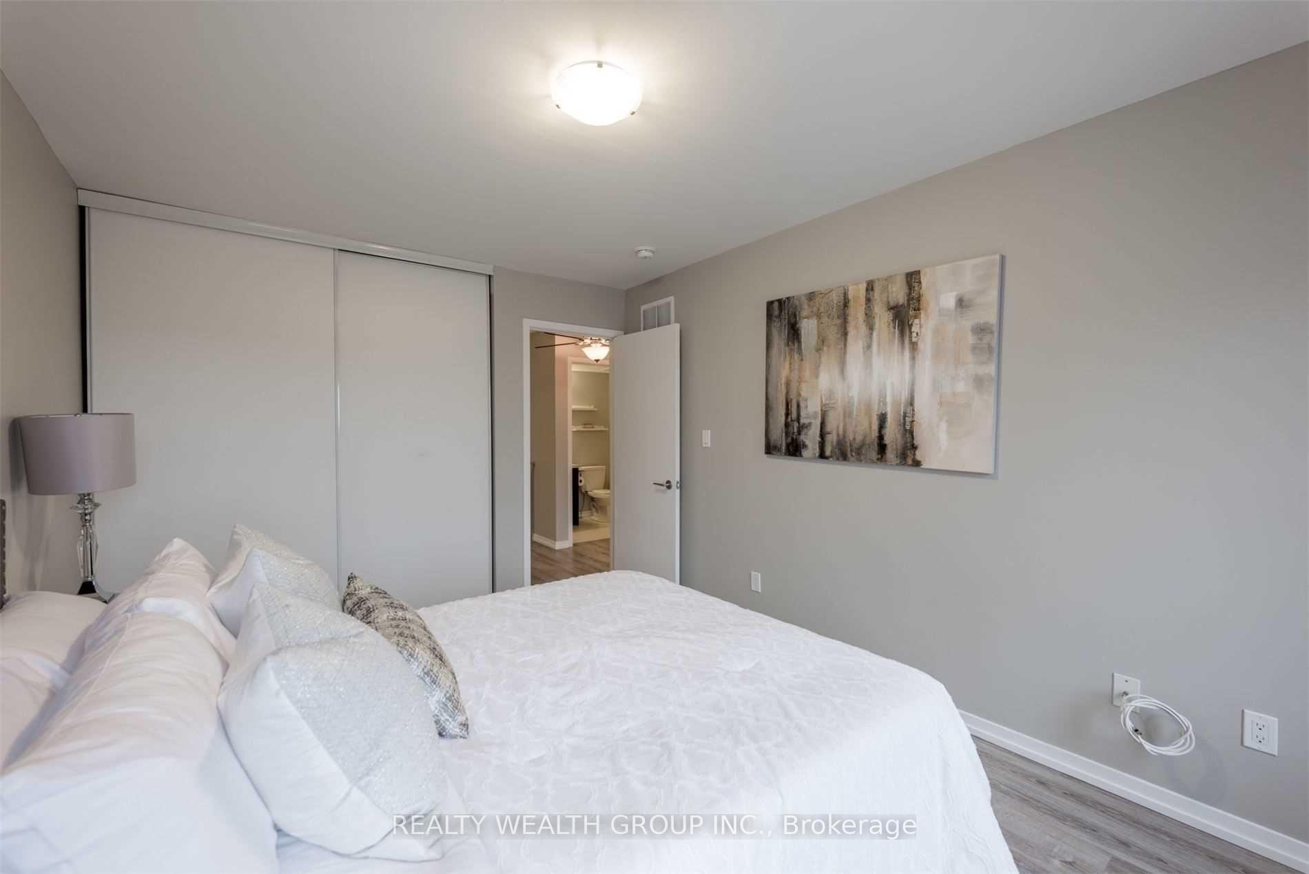 Photo 2 of Unit 12, 26 Bruce Street, Vaughan, East Woodbridge — HOMEH