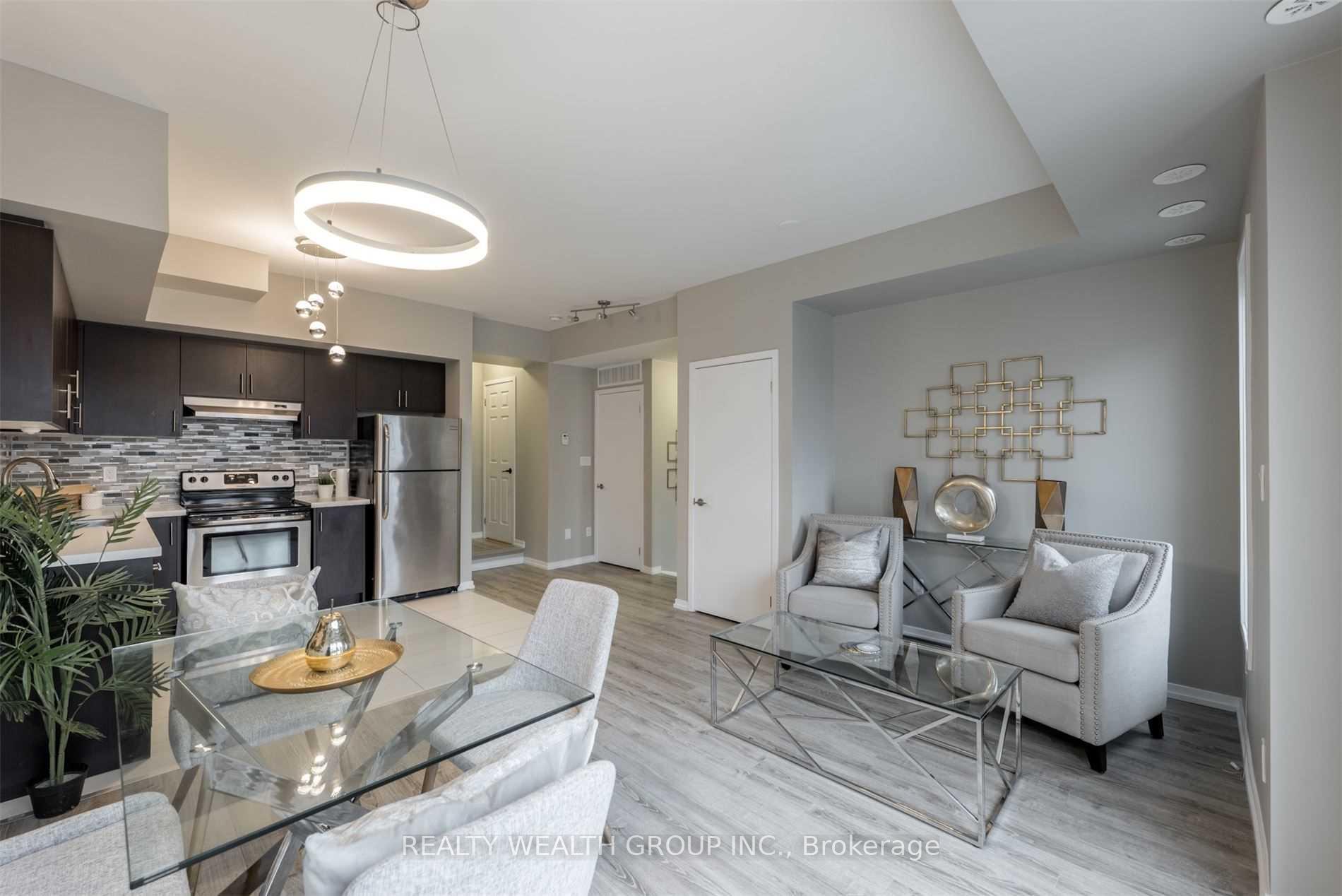 Photo 5 of Unit 12, 26 Bruce Street, Vaughan, East Woodbridge — HOMEH