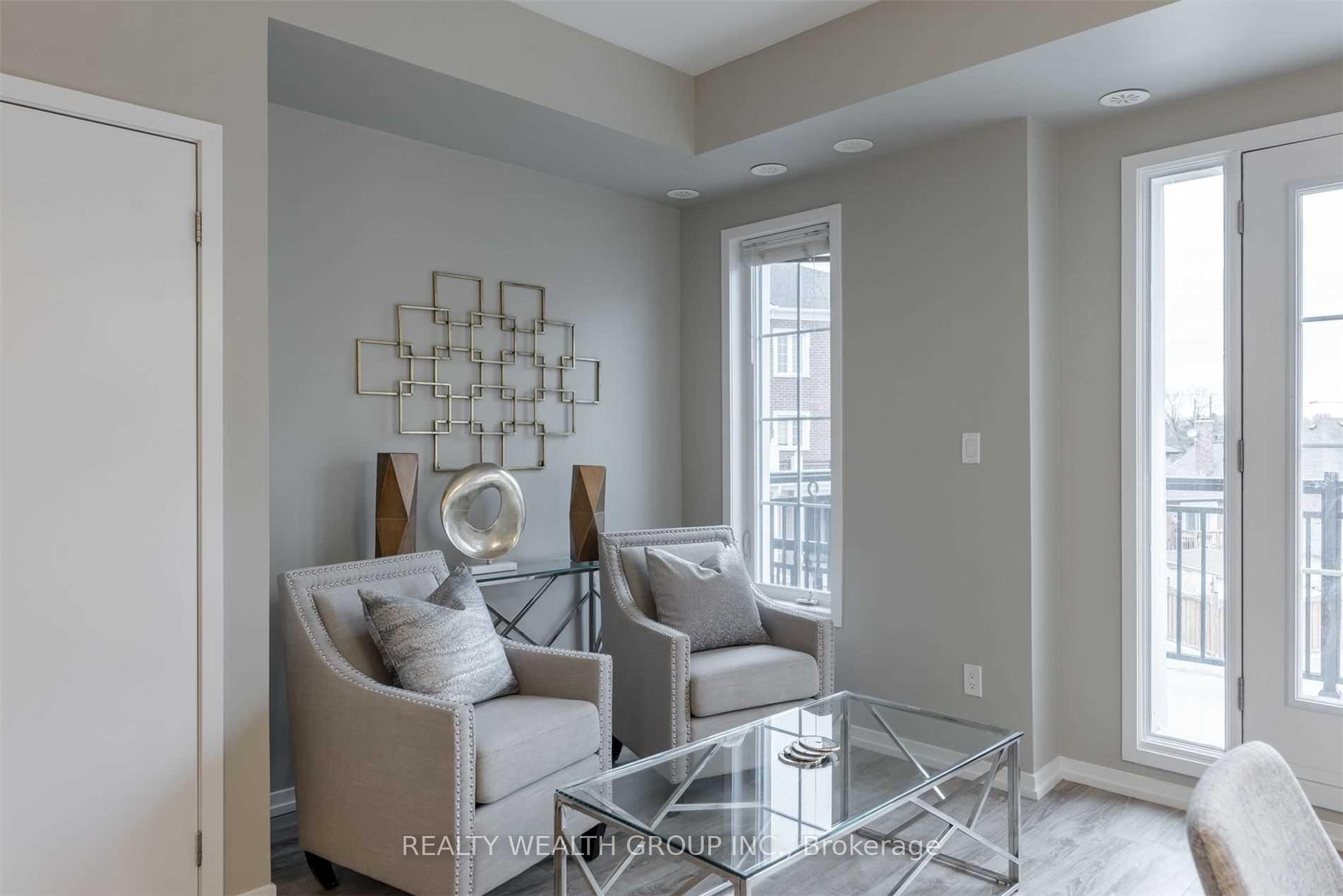 Photo 6 of Unit 12, 26 Bruce Street, Vaughan, East Woodbridge — HOMEH