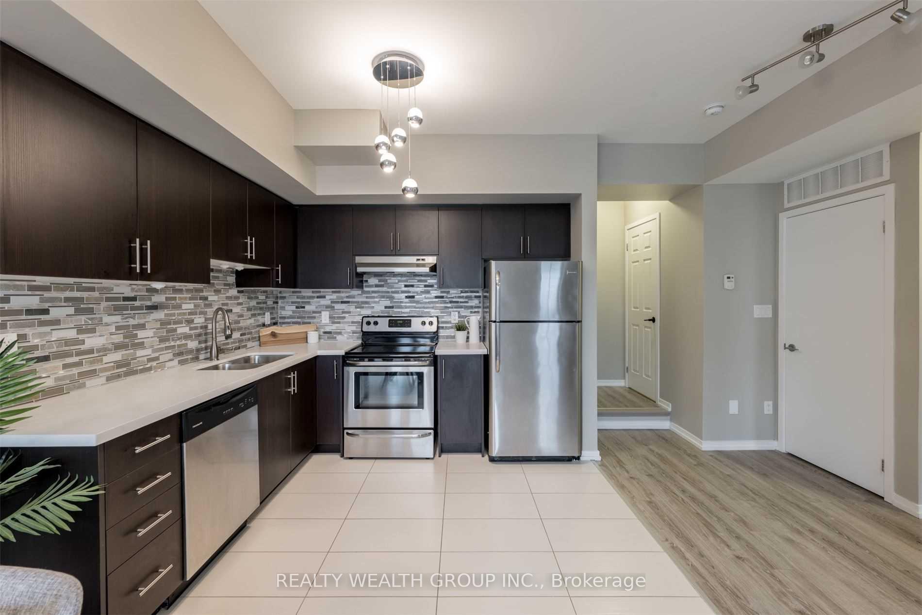 Photo 9 of Unit 12, 26 Bruce Street, Vaughan, East Woodbridge — HOMEH