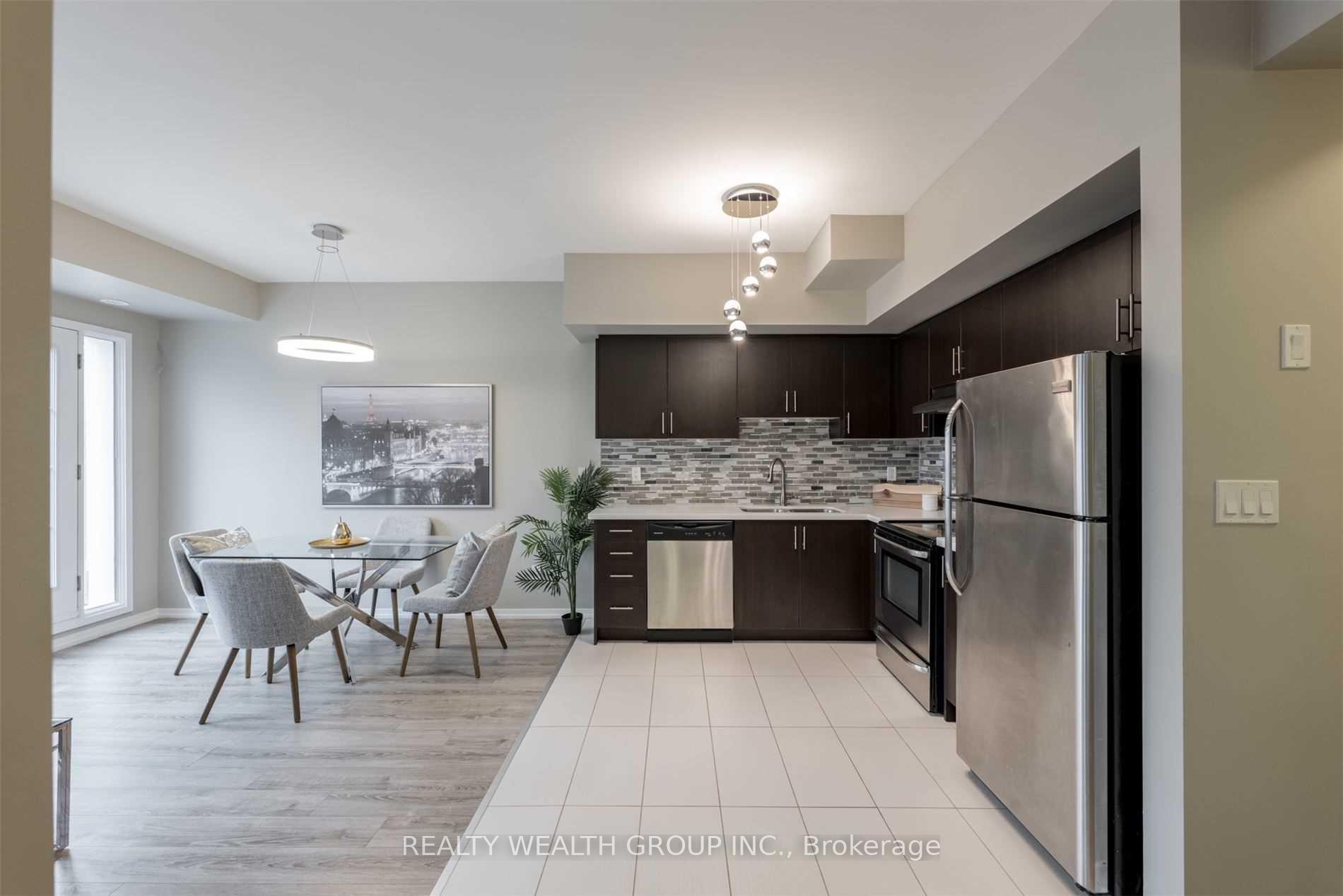 Photo 11 of Unit 12, 26 Bruce Street, Vaughan, East Woodbridge — HOMEH