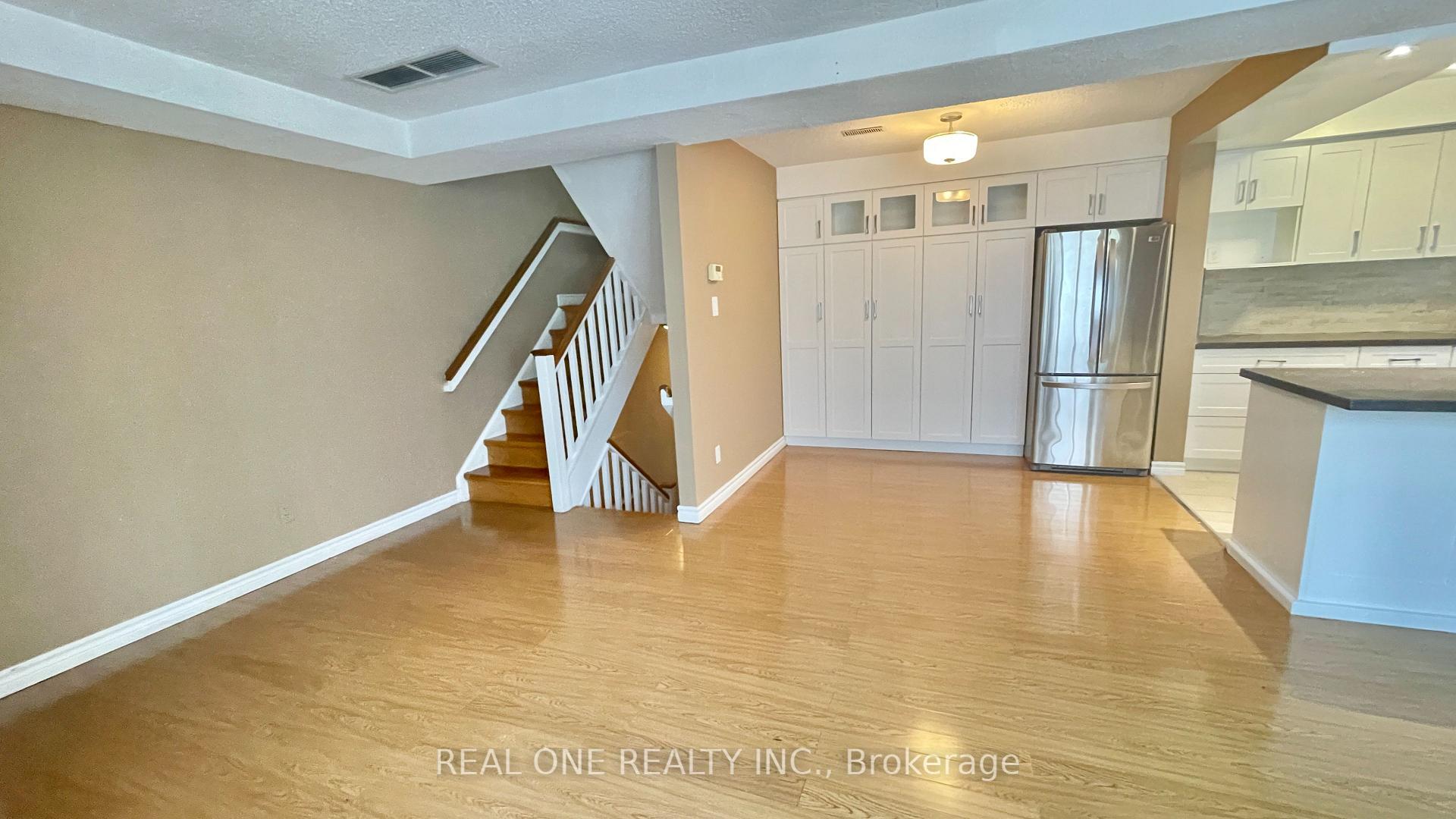 Photo 3 of Unit 2, 101 Mcgill Street, Toronto, Church-Yonge Corridor — HOMEH
