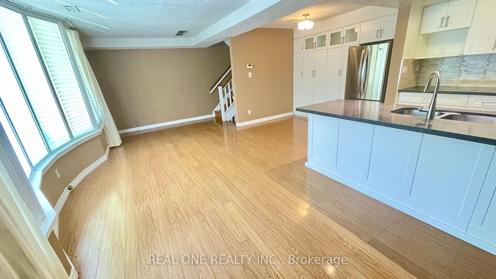 Photo 4 of Unit 2, 101 Mcgill Street, Toronto, Church-Yonge Corridor — HOMEH