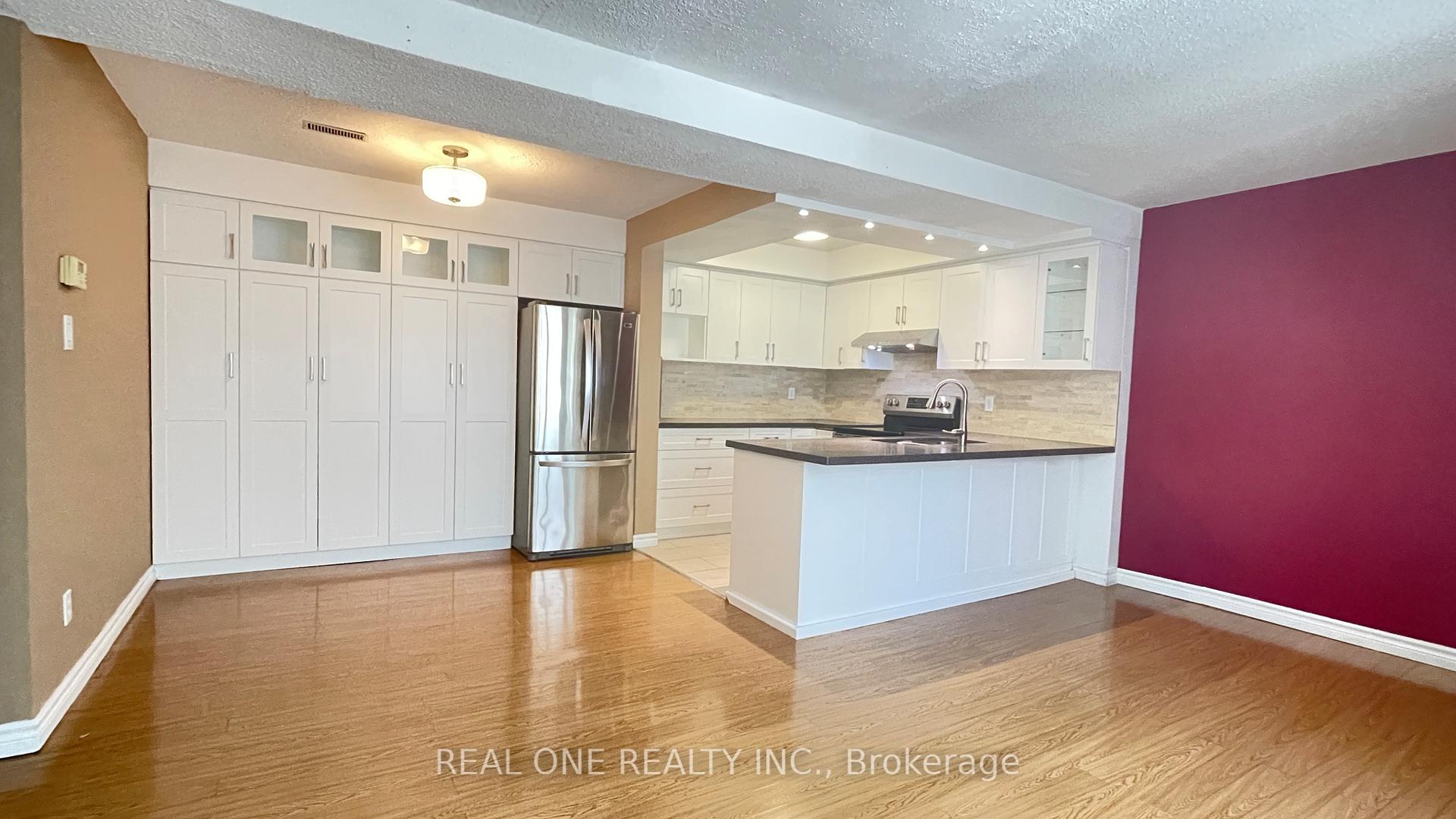 Photo 6 of Unit 2, 101 Mcgill Street, Toronto, Church-Yonge Corridor — HOMEH