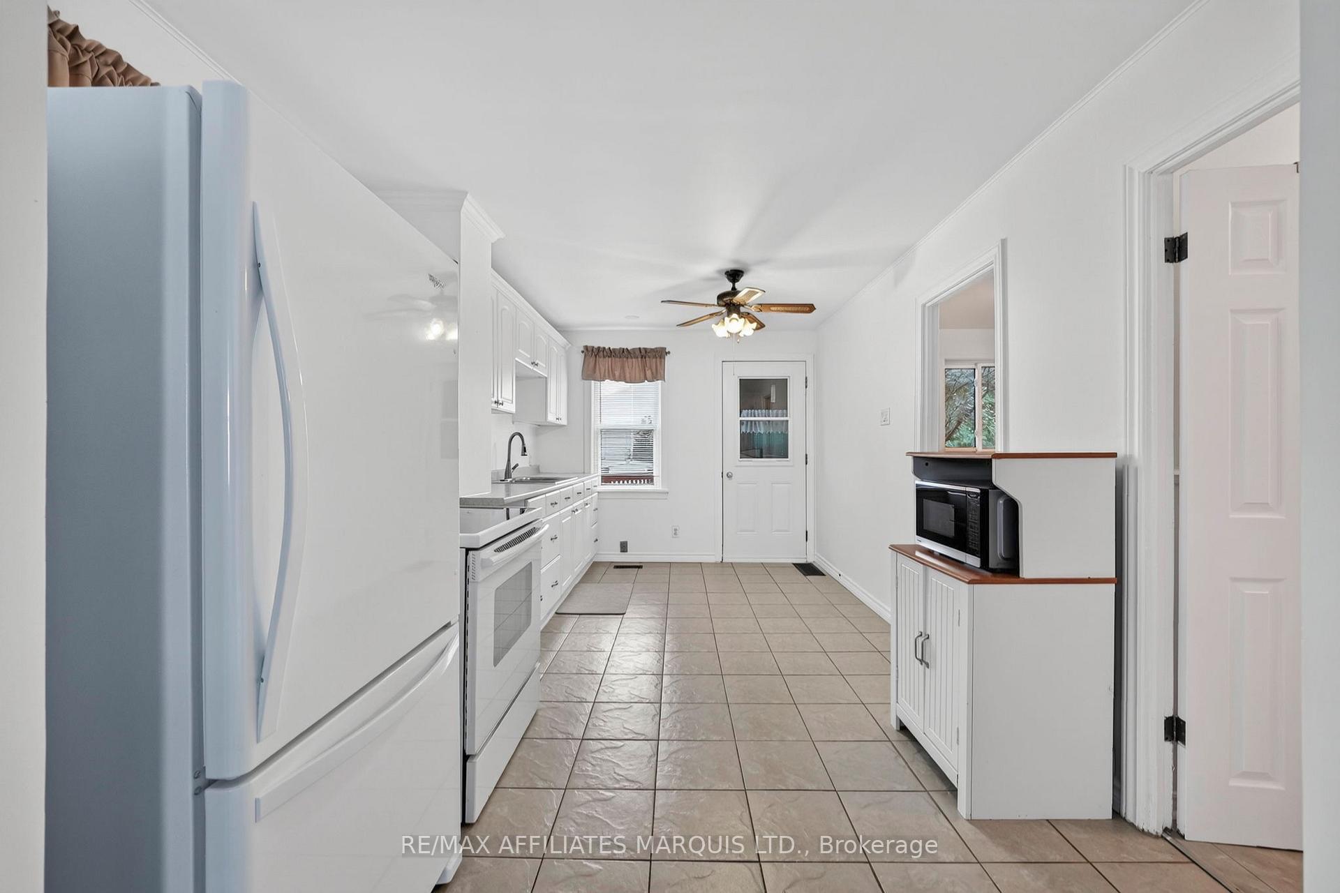 Photo 3 of 331 Carleton Street, Cornwall, Cornwall — HOMEH