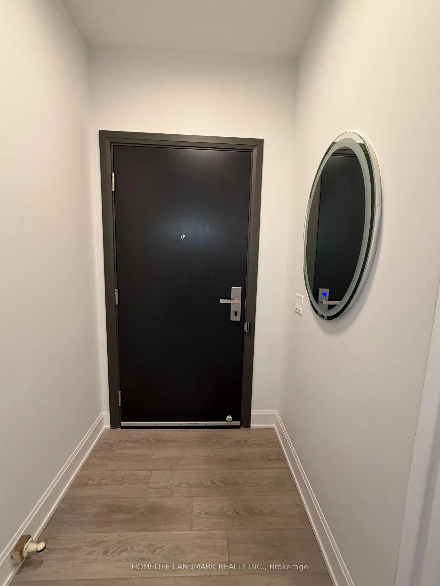 Photo 8 of Unit 1031, 38 Water Walk Drive, Markham, Unionville — HOMEH