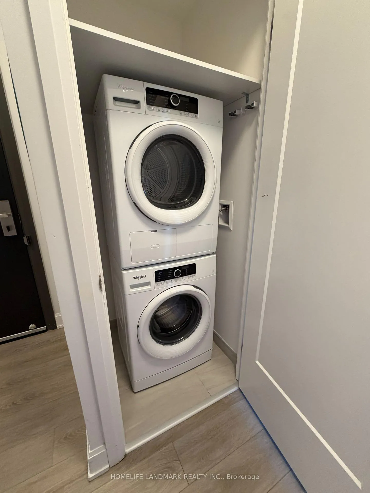 Photo 13 of Unit 1031, 38 Water Walk Drive, Markham, Unionville — HOMEH