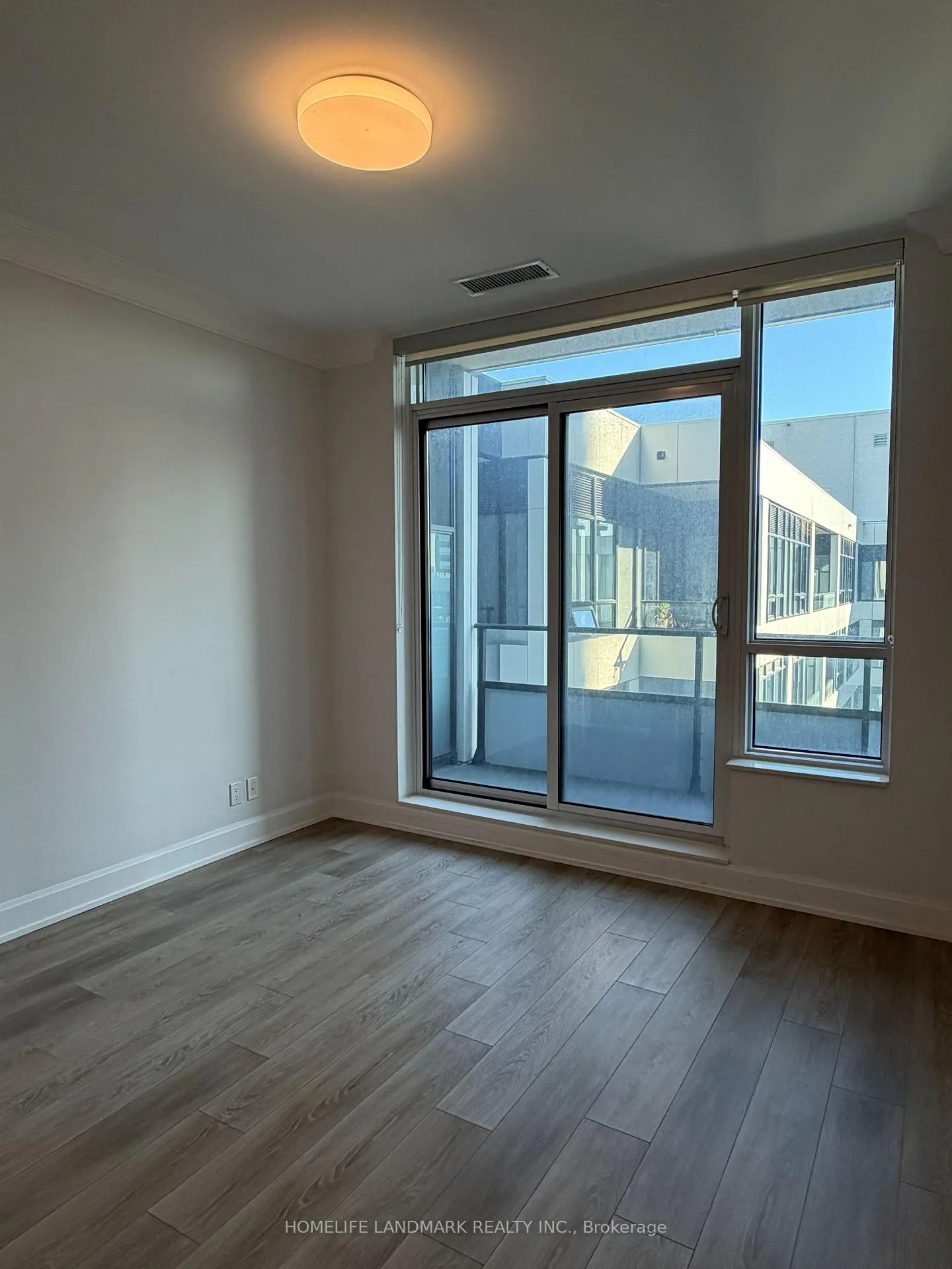 Photo 19 of Unit 1031, 38 Water Walk Drive, Markham, Unionville — HOMEH