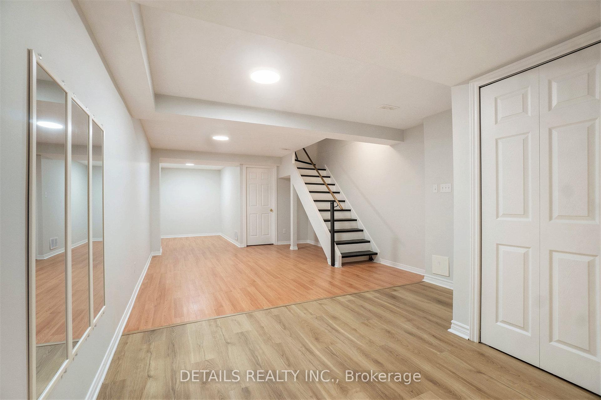 Photo 17 of 144D Valley Stream Drive, Ottawa, Leslie Park — HOMEH