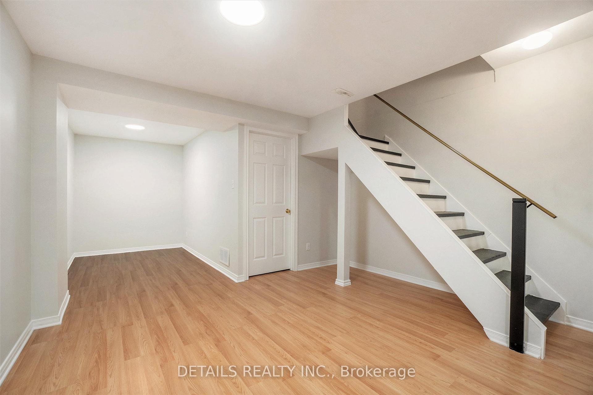 Photo 18 of 144D Valley Stream Drive, Ottawa, Leslie Park — HOMEH