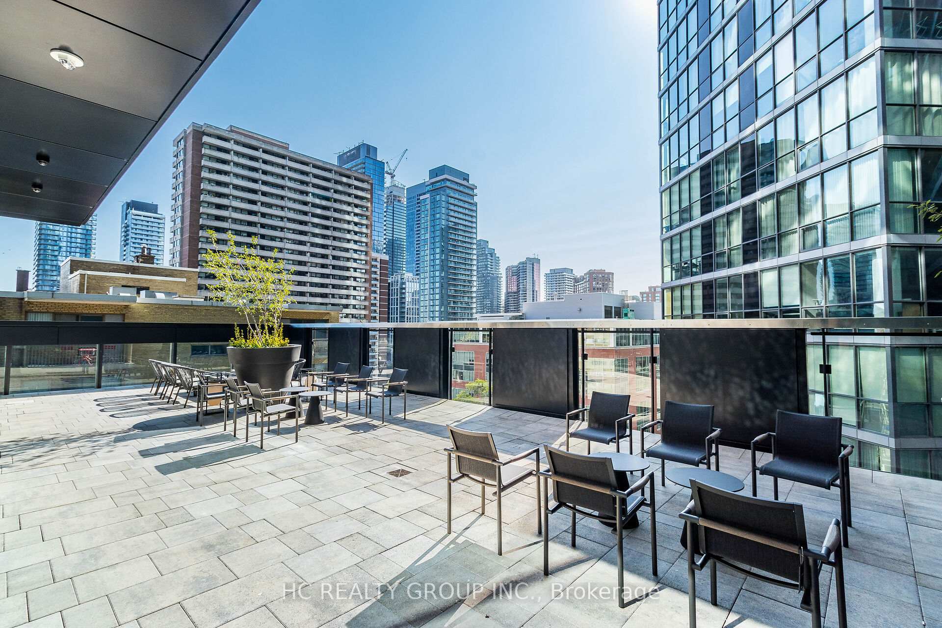 Photo 38 of Unit 1805, 55 Charles Street E, Toronto, Church-Yonge Corridor — HOMEH