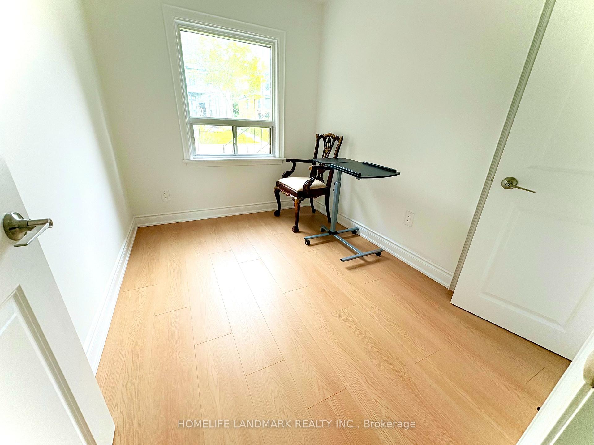 Photo 14 of 46 Bowerbank Drive, North York, Newtonbrook East — HOMEH